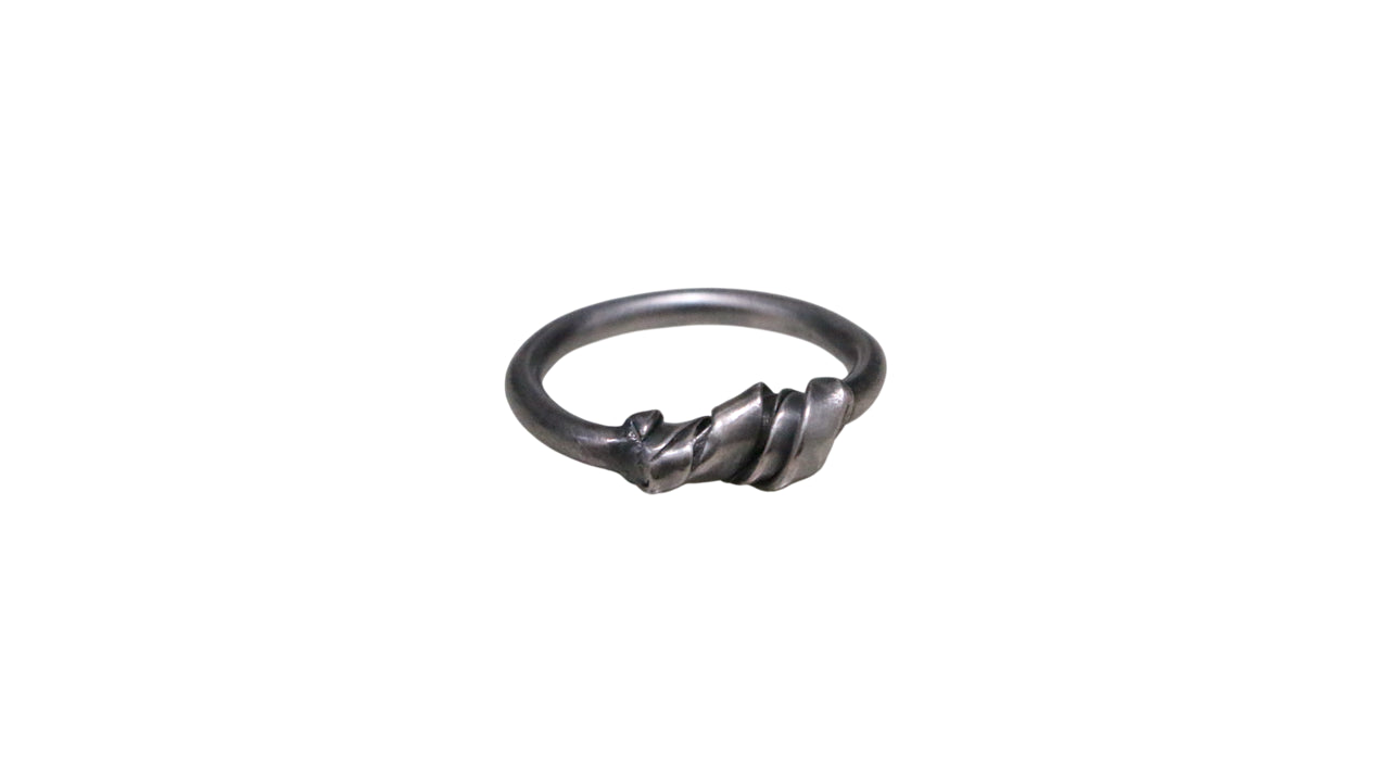 Deformed Coil Ring